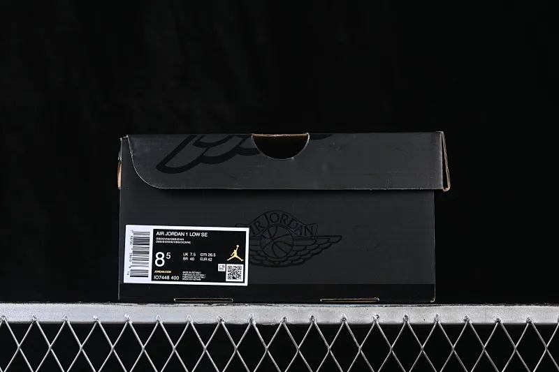 All categories Air Jordan Jordan series basketball shoes Air Jordan 1 Low G version pure original Air Jordan 1 Low AJ1 Joe 1 Obsidian low-top cultural casual sneakers IO7448-400